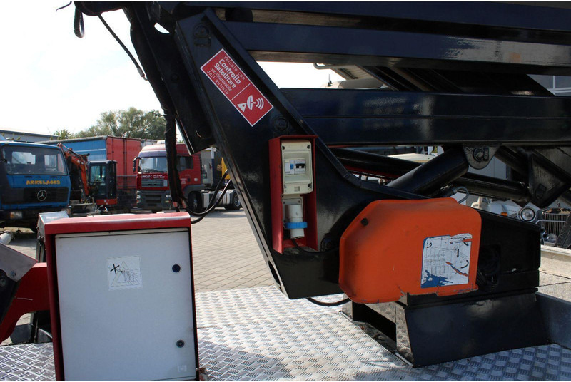 Kamion, Kamion sa dizalicom Nissan Cabstar E 120 Sequani Z20 - 20 meter: slika 11