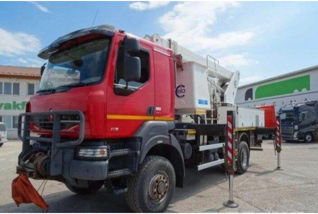 Renault KERAX 410.19 4x4 Emelőkosaras Cela 17m - Kamion, Kamion sa dizalicom: slika 2 Renault KERAX 410.19 4x4 Emelőkosaras Cela 17m - Kamion, Kamion sa dizalicom: slika 2