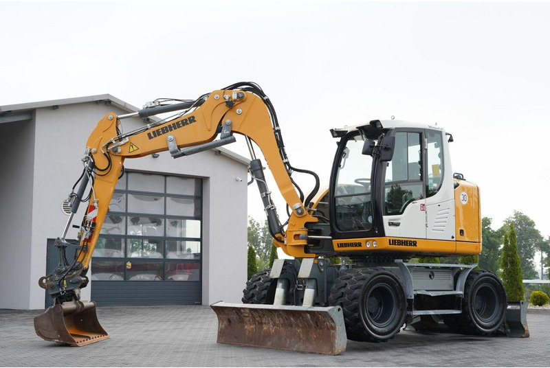 Liebherr 910 COMPACT LITRONIC / KOPARKA KOŁOWA / KLIMATYZACJA / KAMERA - Bager točkaš: slika 1 Liebherr 910 COMPACT LITRONIC / KOPARKA KOŁOWA / KLIMATYZACJA / KAMERA - Bager točkaš: slika 1