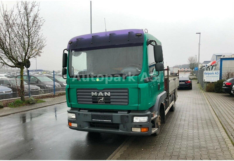 MAN TGL 8.180 Flatbed + Crane Hiab 055 - Kamion sa tovarnim sandukom, Kamion sa dizalicom: slika 1 MAN TGL 8.180 Flatbed + Crane Hiab 055 - Kamion sa tovarnim sandukom, Kamion sa dizalicom: slika 1