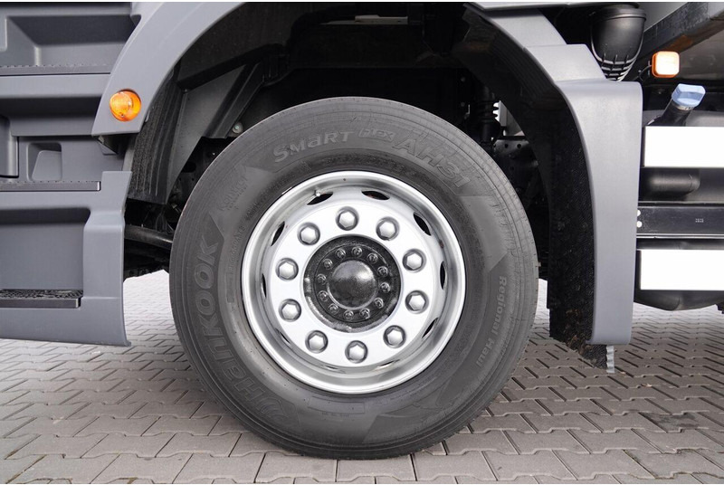 Hladnjača MAN TGS 26.360 / 6x2 / CHŁODNIA -8,2 M / AGREGAT CARRIER SUPRA 850 /: slika 13