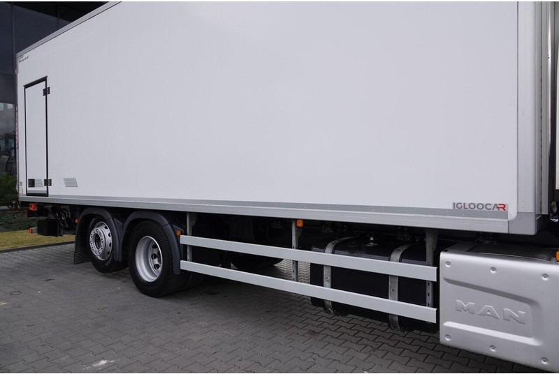 Hladnjača MAN TGS 26.360 / 6x2 / CHŁODNIA -8,2 M / AGREGAT CARRIER SUPRA 850 /: slika 11