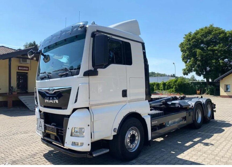 MAN TGX 26.440 - Kamion sa hidrauličnom kukom: slika 2 MAN TGX 26.440 - Kamion sa hidrauličnom kukom: slika 2