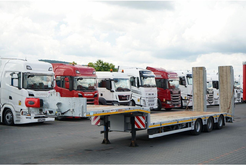 Max Trailer NACZEPA LAWETA / NISKOPODWOZIOWA / 12,35 M / NAJAZDY HYDRAULICZN - Niska poluprikolica za prevoz: slika 2 Max Trailer NACZEPA LAWETA / NISKOPODWOZIOWA / 12,35 M / NAJAZDY HYDRAULICZN - Niska poluprikolica za prevoz: slika 2