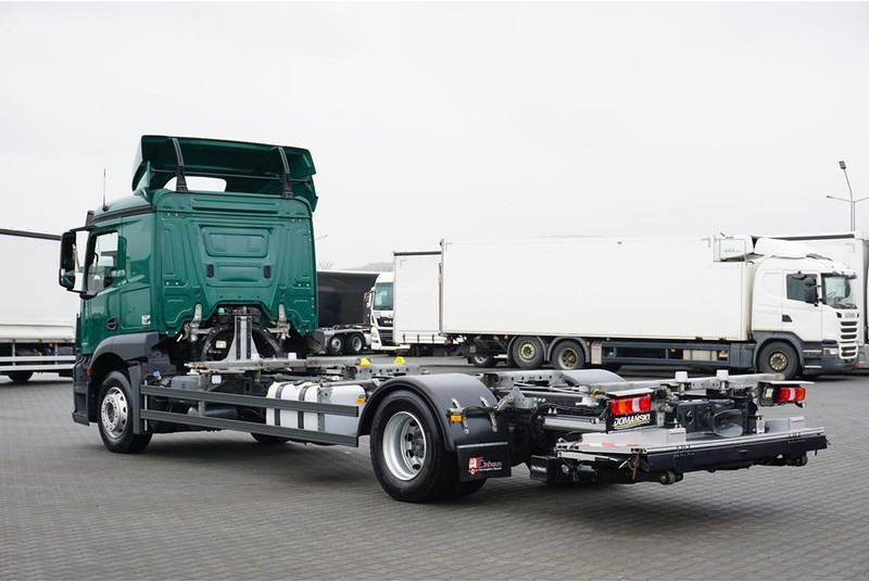 Mercedes-Benz 1833 / E 6 / BDF + WINDA / 7.15 , 7.45, 7.82 M / ŁAD. 9 610 KG - Kamion sa golom šasijom i zatvorenom kabinom: slika 5 Mercedes-Benz 1833 / E 6 / BDF + WINDA / 7.15 , 7.45, 7.82 M / ŁAD. 9 610 KG - Kamion sa golom šasijom i zatvorenom kabinom: slika 5