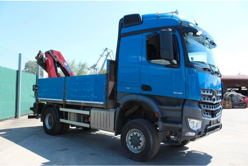 Mercedes-Benz 1848 4x4 Crane HMF 1820 - Kamion sa tovarnim sandukom, Kamion sa dizalicom: slika 2 Mercedes-Benz 1848 4x4 Crane HMF 1820 - Kamion sa tovarnim sandukom, Kamion sa dizalicom: slika 2