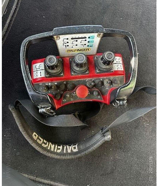 Lizing Mercedes-Benz ACTROS 2641 6x2 Crane PALFINGER PK 36002 Mercedes-Benz ACTROS 2641 6x2 Crane PALFINGER PK 36002: slika 6 Lizing Mercedes-Benz ACTROS 2641 6x2 Crane PALFINGER PK 36002 Mercedes-Benz ACTROS 2641 6x2 Crane PALFINGER PK 36002: slika 6