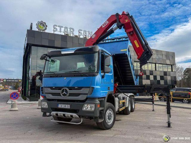 Mercedes-Benz ACTROS 3341 6x6 HMF 4220 K4 CRANE KIPPER - Istovarivač, Kamion sa dizalicom: slika 2 Mercedes-Benz ACTROS 3341 6x6 HMF 4220 K4 CRANE KIPPER - Istovarivač, Kamion sa dizalicom: slika 2