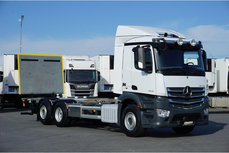 Mercedes-Benz ANTOS / 2545 / ACC / E 6 / BDF + WINDA / 7.15 , 7.45, 7.82 M / O - Kamion sa golom šasijom i zatvorenom kabinom: slika 1 Mercedes-Benz ANTOS / 2545 / ACC / E 6 / BDF + WINDA / 7.15 , 7.45, 7.82 M / O - Kamion sa golom šasijom i zatvorenom kabinom: slika 1