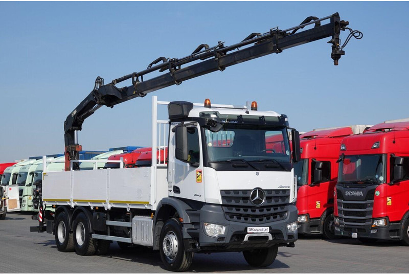 Mercedes-Benz AROCS 2643 / 6x4 / SKRZYNIOWY- 6,8 m / + HDS HIAB 144 wysów: 13 - Kamion sa tovarnim sandukom, Kamion sa dizalicom: slika 1 Mercedes-Benz AROCS 2643 / 6x4 / SKRZYNIOWY- 6,8 m / + HDS HIAB 144 wysów: 13 - Kamion sa tovarnim sandukom, Kamion sa dizalicom: slika 1