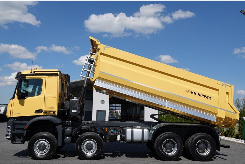 Mercedes-Benz AROCS 4145 / 8x8 / WYWROTKA TYLNOZSYPOWA / KH KIPPER / EURO 6 - Istovarivač: slika 3 Mercedes-Benz AROCS 4145 / 8x8 / WYWROTKA TYLNOZSYPOWA / KH KIPPER / EURO 6 - Istovarivač: slika 3