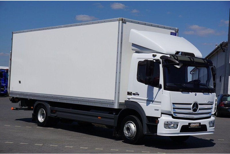 Mercedes-Benz ATEGO / 1221 / ACC / EURO 6 / KONTENER + WINDA / 17 PALET - Kamion sa zatvorenim sandukom: slika 2 Mercedes-Benz ATEGO / 1221 / ACC / EURO 6 / KONTENER + WINDA / 17 PALET - Kamion sa zatvorenim sandukom: slika 2