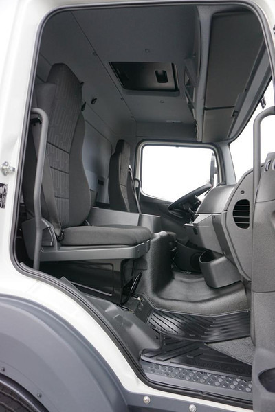 Kamion sa golom šasijom i zatvorenom kabinom Mercedes-Benz ATEGO / 1523 / ACC / EURO 6 / PODWOZIE DO ZABUDOWY / DŁ. 6,75 M: slika 8