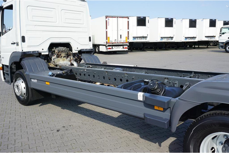 Kamion sa golom šasijom i zatvorenom kabinom Mercedes-Benz ATEGO / 1523 / ACC / EURO 6 / PODWOZIE DO ZABUDOWY / DŁ. 6,75 M: slika 10