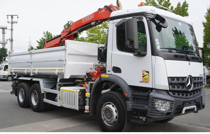 Mercedes-Benz Arocs 2636 - 3 way tipper + crane 6x4 - Istovarivač, Kamion sa dizalicom: slika 2 Mercedes-Benz Arocs 2636 - 3 way tipper + crane 6x4 - Istovarivač, Kamion sa dizalicom: slika 2