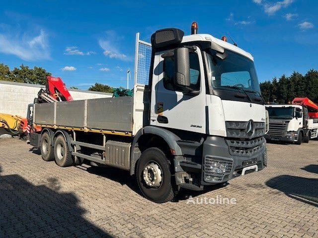 Mercedes-Benz Arocs 2636 - Flatbed truck + crane - Kamion sa tovarnim sandukom, Kamion sa dizalicom: slika 2 Mercedes-Benz Arocs 2636 - Flatbed truck + crane - Kamion sa tovarnim sandukom, Kamion sa dizalicom: slika 2