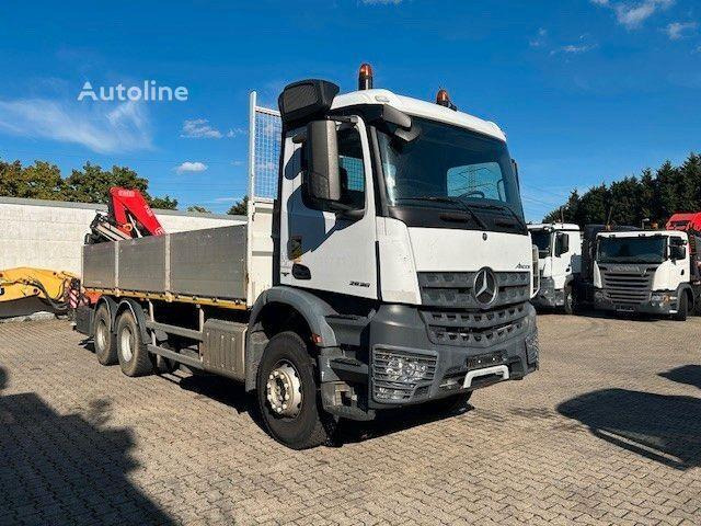 Mercedes-Benz Arocs 2636 - Flatbed truck + crane - Kamion sa tovarnim sandukom, Kamion sa dizalicom: slika 1 Mercedes-Benz Arocs 2636 - Flatbed truck + crane - Kamion sa tovarnim sandukom, Kamion sa dizalicom: slika 1