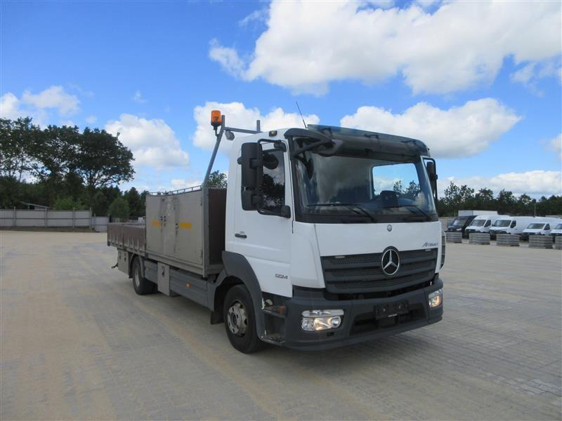 Mercedes-Benz Atego 1224 LNR - Kamion sa tovarnim sandukom, Kamion sa dizalicom: slika 1 Mercedes-Benz Atego 1224 LNR - Kamion sa tovarnim sandukom, Kamion sa dizalicom: slika 1