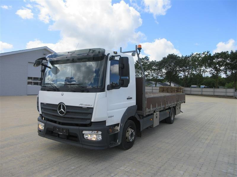 Mercedes-Benz Atego 1224 LNR - Kamion sa tovarnim sandukom, Kamion sa dizalicom: slika 2 Mercedes-Benz Atego 1224 LNR - Kamion sa tovarnim sandukom, Kamion sa dizalicom: slika 2