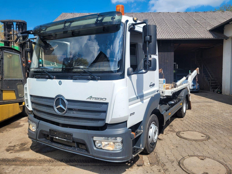 Mercedes-Benz Atego 818 Skip loader - Kamion za utovaranje kontejnera: slika 1 Mercedes-Benz Atego 818 Skip loader - Kamion za utovaranje kontejnera: slika 1