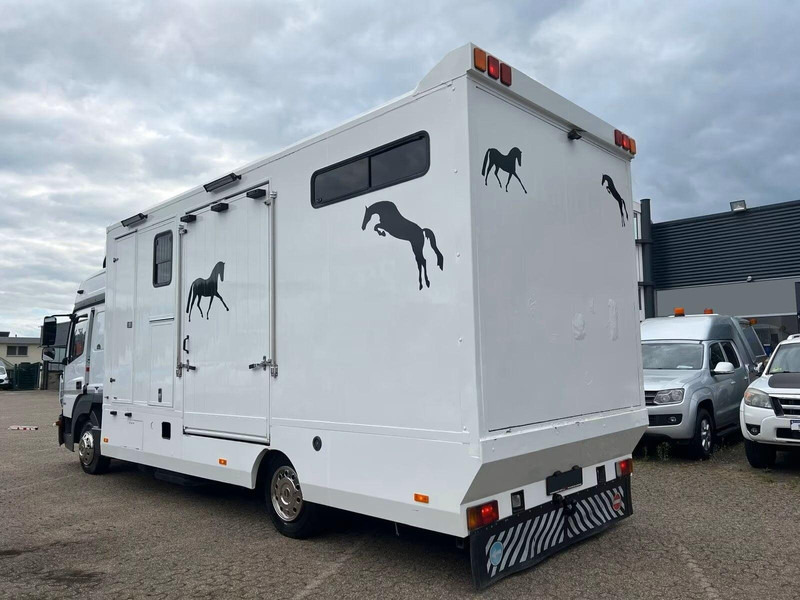 Mercedes-Benz Atego 823 - Horse transporter - Kamion za prevoz konja: slika 4 Mercedes-Benz Atego 823 - Horse transporter - Kamion za prevoz konja: slika 4