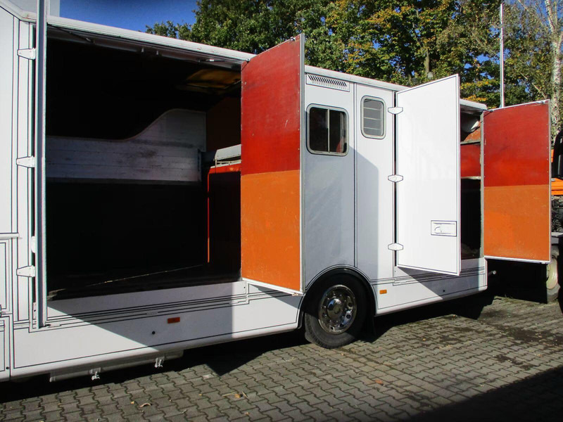 Mercedes-Benz Axor 1833 - Horse transporter - Kamion za prevoz konja: slika 5 Mercedes-Benz Axor 1833 - Horse transporter - Kamion za prevoz konja: slika 5