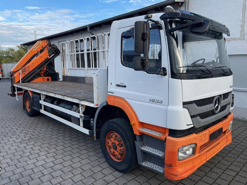 Mercedes-Benz Axor 1833 - Kamion sa tovarnim sandukom, Kamion sa dizalicom: slika 2 Mercedes-Benz Axor 1833 - Kamion sa tovarnim sandukom, Kamion sa dizalicom: slika 2