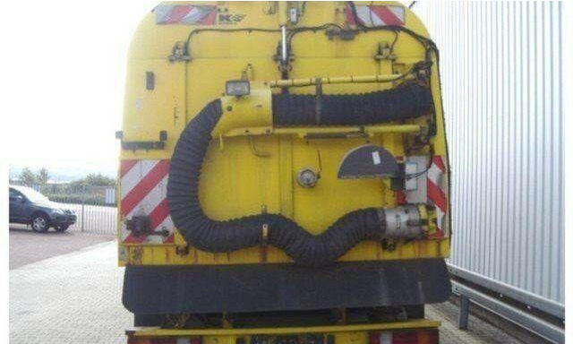 Mercedes-Benz SK 1820 4x2 Schienenreinigungs Kehrmaschine RAIL - Autočistilica: slika 4 Mercedes-Benz SK 1820 4x2 Schienenreinigungs Kehrmaschine RAIL - Autočistilica: slika 4