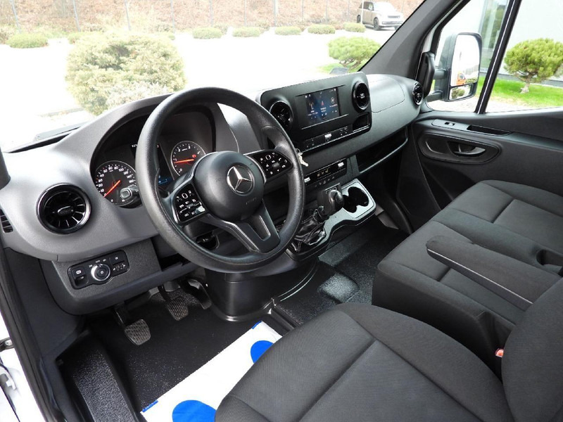 Mercedes-Benz SPRINTER 314 CHŁODNIA KONTENER -1*C TEMPOMAT NAWIGACJA KLIMATYZA - Dostavno vozilo hladnjača: slika 2 Mercedes-Benz SPRINTER 314 CHŁODNIA KONTENER -1*C TEMPOMAT NAWIGACJA KLIMATYZA - Dostavno vozilo hladnjača: slika 2