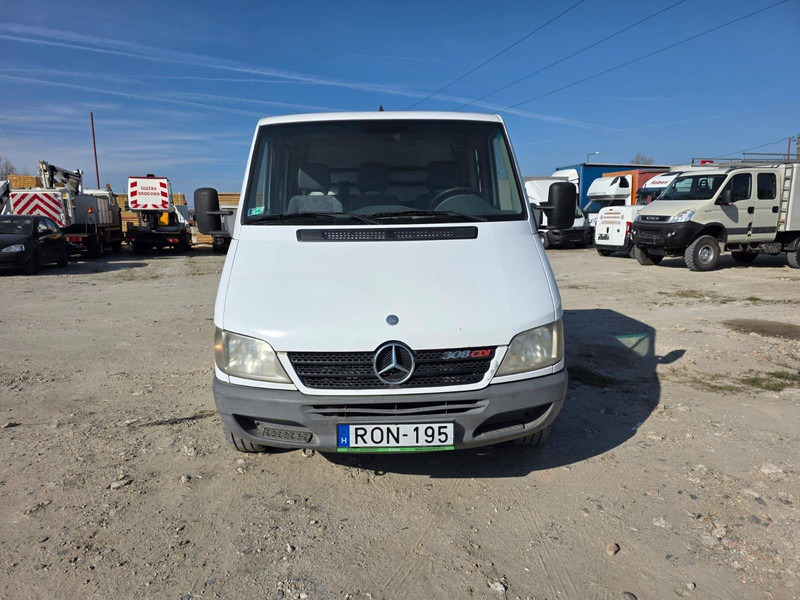 Mercedes-Benz Sprinter 308 CDi - Doka Pritsche - Dostavno vozilo s ravnom platformom, Dostavno vozilo sa duplom kabinom: slika 3 Mercedes-Benz Sprinter 308 CDi - Doka Pritsche - Dostavno vozilo s ravnom platformom, Dostavno vozilo sa duplom kabinom: slika 3