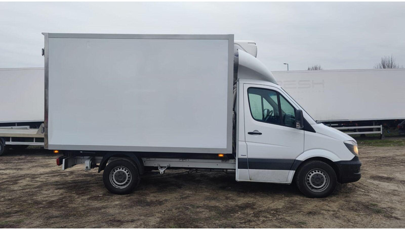 Mercedes-Benz Sprinter 316 cdi - Carrier Xarios 500 frigo - 3,5t - 220V - Dostavno vozilo hladnjača: slika 3 Mercedes-Benz Sprinter 316 cdi - Carrier Xarios 500 frigo - 3,5t - 220V - Dostavno vozilo hladnjača: slika 3
