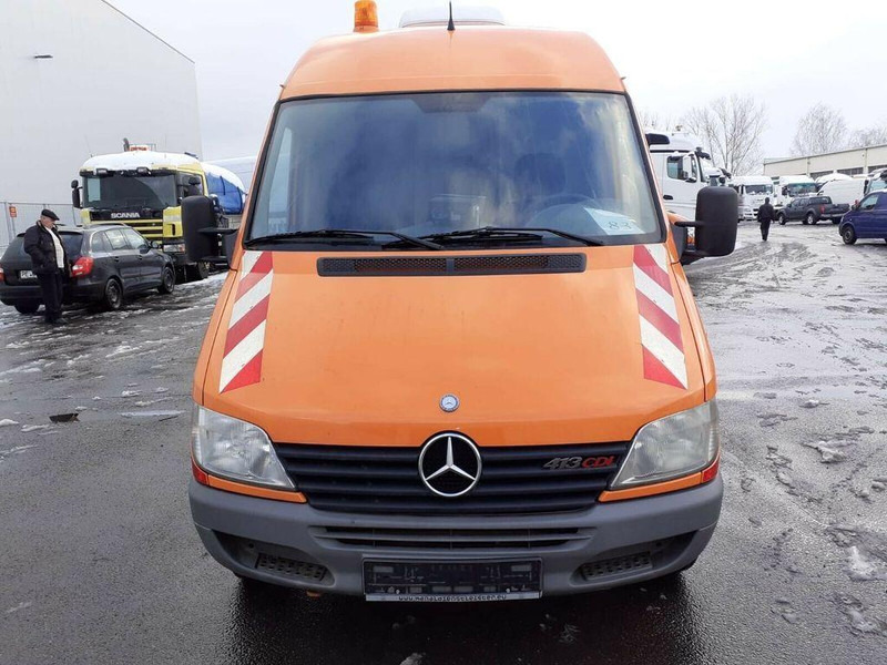 Mercedes-Benz Sprinter 413 - Vakuumska cisterna: slika 2 Mercedes-Benz Sprinter 413 - Vakuumska cisterna: slika 2