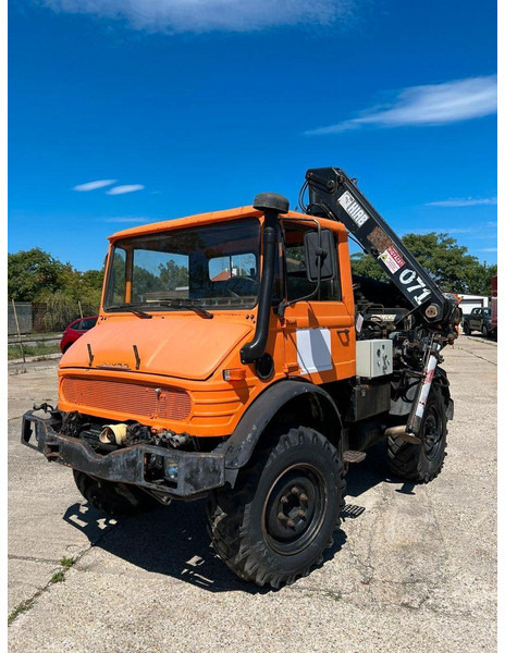 Mercedes-Benz UNIMOG U-900 - Motorna kopačica: slika 2 Mercedes-Benz UNIMOG U-900 - Motorna kopačica: slika 2
