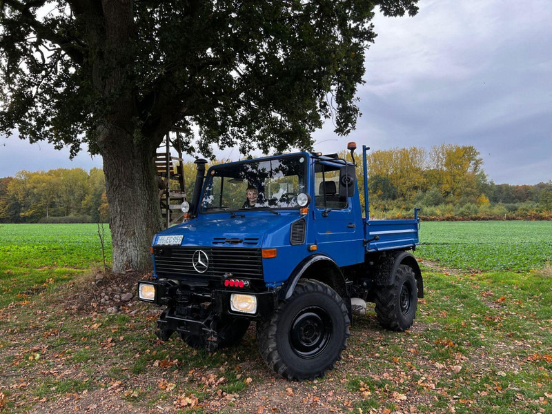 Mercedes-Benz Unimog 427 Platós hókotrócs - Motorna kopačica: slika 3 Mercedes-Benz Unimog 427 Platós hókotrócs - Motorna kopačica: slika 3
