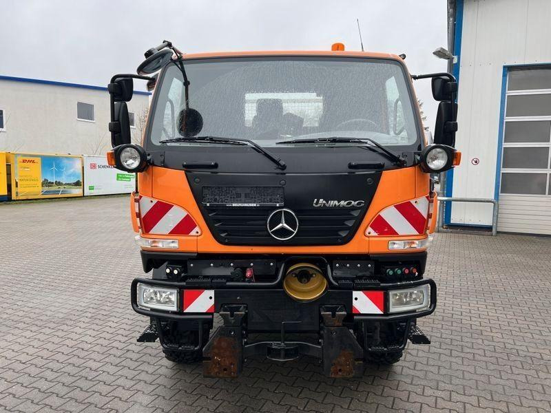 Mercedes-Benz Unimog U 20 4x4 Skip loader - Kamion za utovaranje kontejnera: slika 2 Mercedes-Benz Unimog U 20 4x4 Skip loader - Kamion za utovaranje kontejnera: slika 2