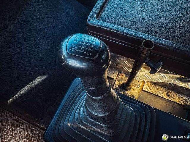 Istovarivač, Kamion sa dizalicom Mercedes-Benz Zetros 1833 4x4 Kipper Camper Chassis: slika 16 Istovarivač, Kamion sa dizalicom Mercedes-Benz Zetros 1833 4x4 Kipper Camper Chassis: slika 16