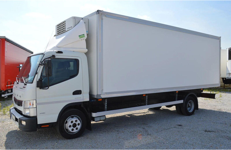 Mitsubishi CANTER FUSO 9C18 REFRIGERATOR + DOOR ISOTHERM CONTAINER - Hladnjača: slika 2 Mitsubishi CANTER FUSO 9C18 REFRIGERATOR + DOOR ISOTHERM CONTAINER - Hladnjača: slika 2