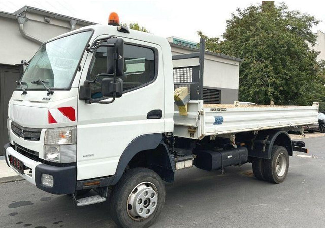 Mitsubishi Fuso 4x4 3 way tipper - Istovarivač: slika 1 Mitsubishi Fuso 4x4 3 way tipper - Istovarivač: slika 1