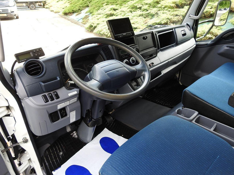 Mitsubishi Fuso CANTER FUSO 7C15 KONTENER CHŁODNIA WINDA 14 PALET -4*C ZASILANIE - Hladnjača: slika 2 Mitsubishi Fuso CANTER FUSO 7C15 KONTENER CHŁODNIA WINDA 14 PALET -4*C ZASILANIE - Hladnjača: slika 2