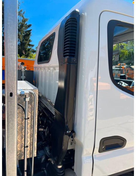 Mitsubishi Fuso Canter 6S15 - Skip loader truck - Kamion za utovaranje kontejnera: slika 5 Mitsubishi Fuso Canter 6S15 - Skip loader truck - Kamion za utovaranje kontejnera: slika 5