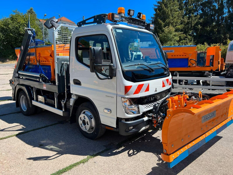 Mitsubishi Fuso Canter 6S15 - Skip loader truck - Kamion za utovaranje kontejnera: slika 2 Mitsubishi Fuso Canter 6S15 - Skip loader truck - Kamion za utovaranje kontejnera: slika 2