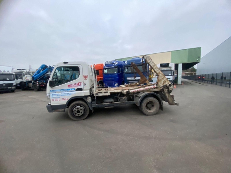 Mitsubishi Fuso FE 85 Meier-Ratio PAK 4 V - Kamion za utovaranje kontejnera: slika 5 Mitsubishi Fuso FE 85 Meier-Ratio PAK 4 V - Kamion za utovaranje kontejnera: slika 5