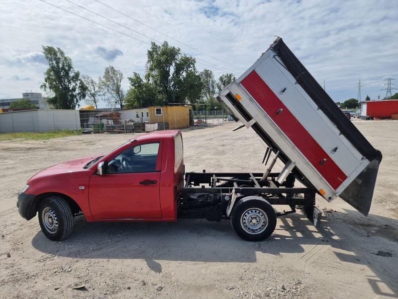 Dostavno vozilo kiper Mitsubishi L200 2,5 d - 3 sided Tipper: slika 11 Dostavno vozilo kiper Mitsubishi L200 2,5 d - 3 sided Tipper: slika 11