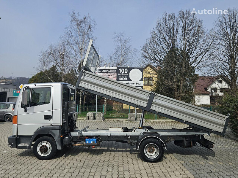 Nissan Atleon 35.110 3 way tipper - Dostavno vozilo kiper: slika 3 Nissan Atleon 35.110 3 way tipper - Dostavno vozilo kiper: slika 3