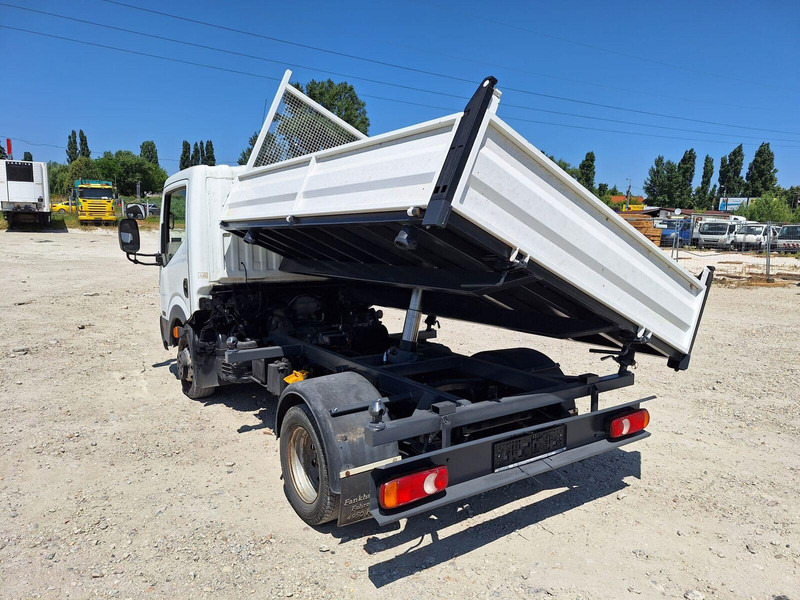 Nissan Cabstar 2,5 TDi - 3 sided Tipper - Dostavno vozilo kiper: slika 5 Nissan Cabstar 2,5 TDi - 3 sided Tipper - Dostavno vozilo kiper: slika 5