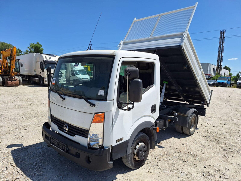 Nissan Cabstar 2,5 TDi - 3 sided Tipper - Dostavno vozilo kiper: slika 2 Nissan Cabstar 2,5 TDi - 3 sided Tipper - Dostavno vozilo kiper: slika 2