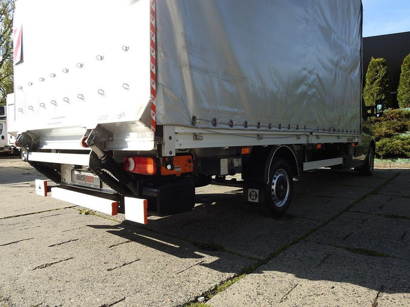 Kamion sa zatvorenim sandukom Opel MOVANO PLANDEKA WINDA 9 PALET WEBASTO KLIMATYZACJA TEMPOMAT NAWI: slika 18 Kamion sa zatvorenim sandukom Opel MOVANO PLANDEKA WINDA 9 PALET WEBASTO KLIMATYZACJA TEMPOMAT NAWI: slika 18