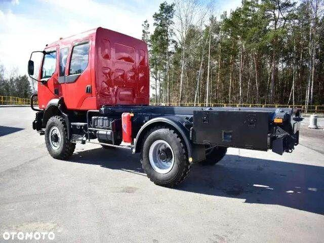 Renault MIDLUM 4x4 DOKA Brigade Double Cabin Camper - Kamion sa golom šasijom i zatvorenom kabinom, Kamion sa dizalicom: slika 4 Renault MIDLUM 4x4 DOKA Brigade Double Cabin Camper - Kamion sa golom šasijom i zatvorenom kabinom, Kamion sa dizalicom: slika 4