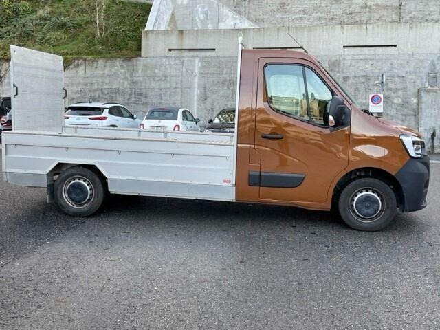 Renault Master 150 dci - plató + rámpa - Dostavno vozilo s ravnom platformom: slika 4 Renault Master 150 dci - plató + rámpa - Dostavno vozilo s ravnom platformom: slika 4