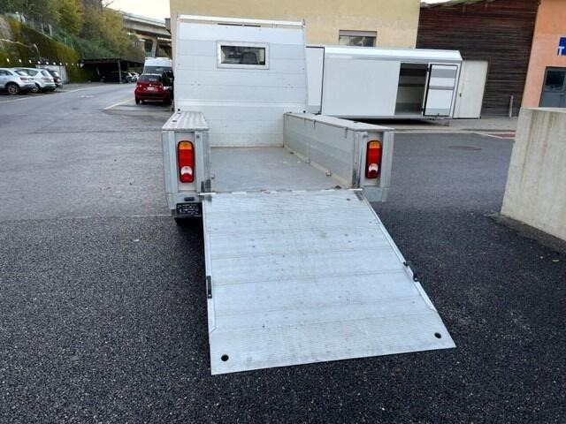 Novu Dostavno vozilo s ravnom platformom Renault Master 150 dci - plató + rámpa: slika 9